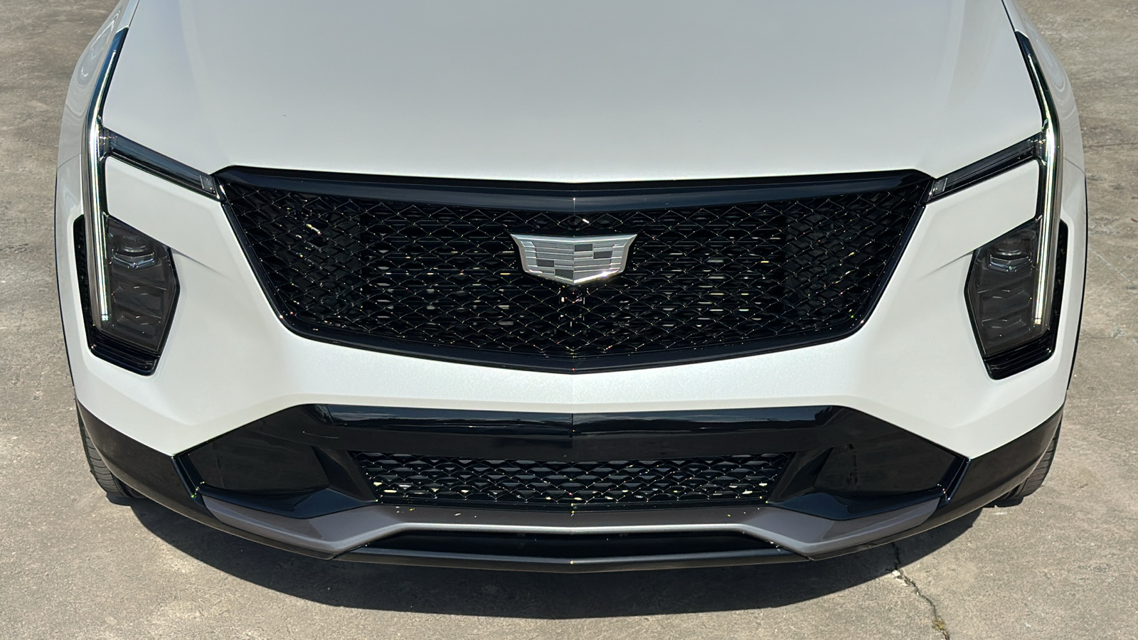 2025 Cadillac XT4 Sport 9