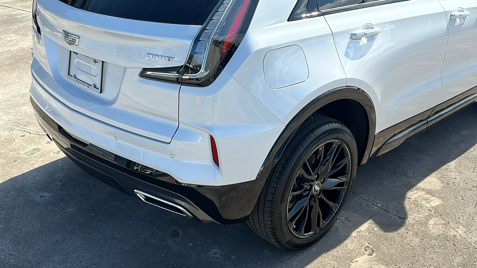 2025 Cadillac XT4 Sport 12