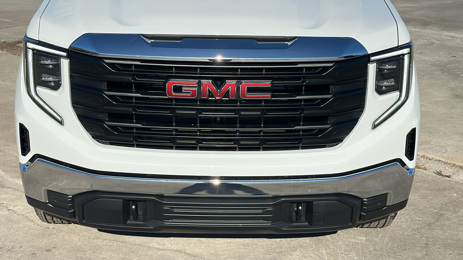 2025 GMC Sierra 1500 Pro 9