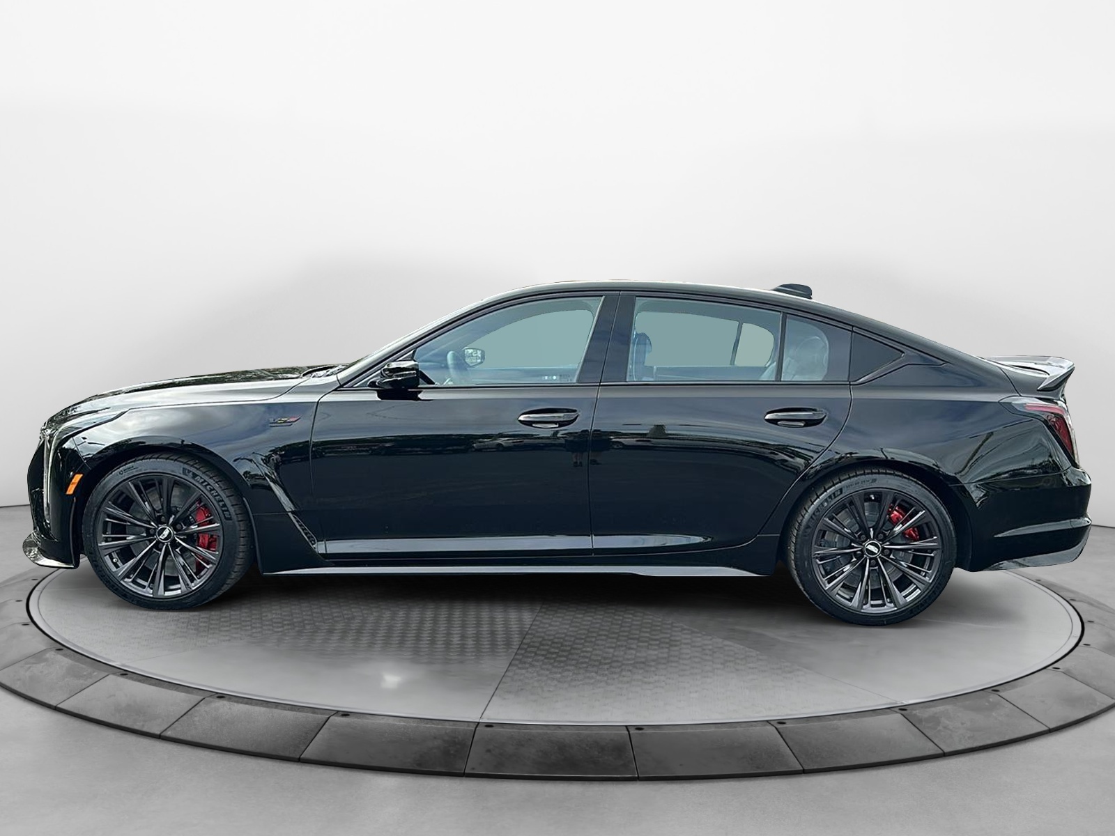 2025 Cadillac CT5 V-Series 4