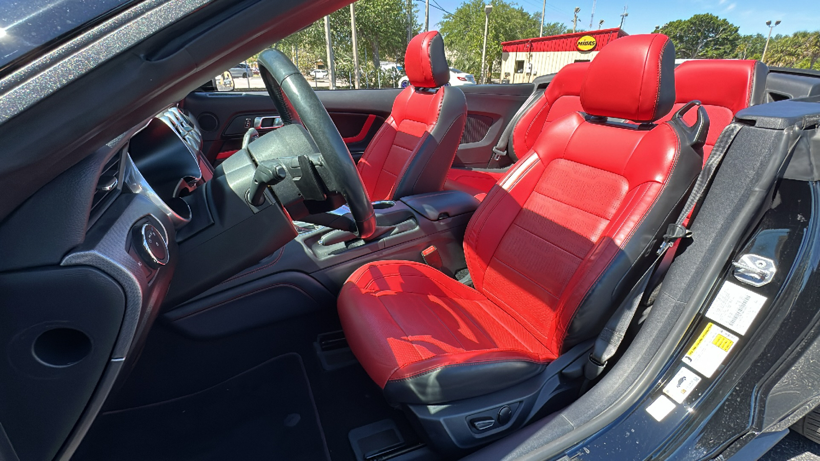 2021 Ford Mustang GT Premium 28