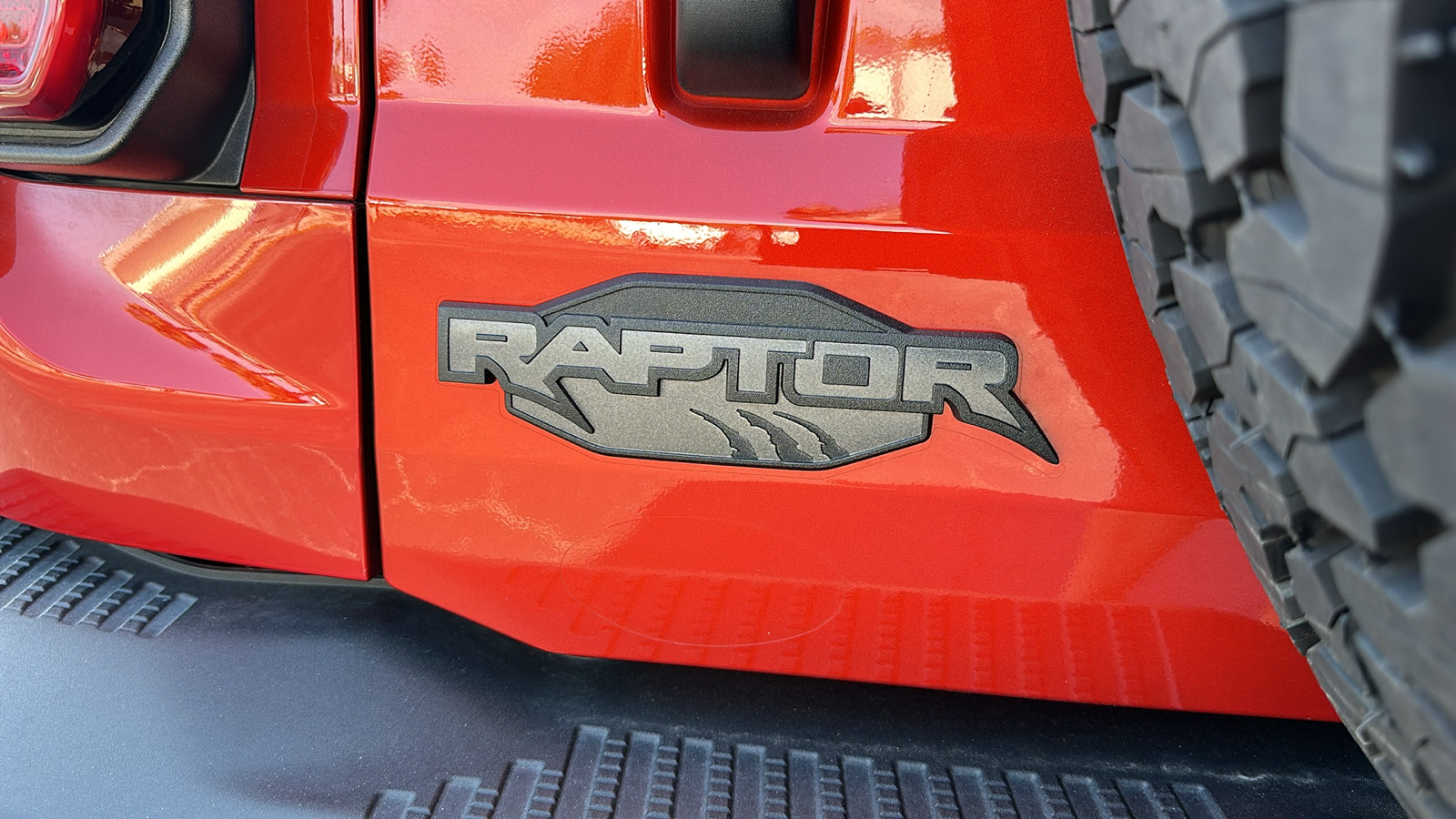 2023 Ford Bronco Raptor 9