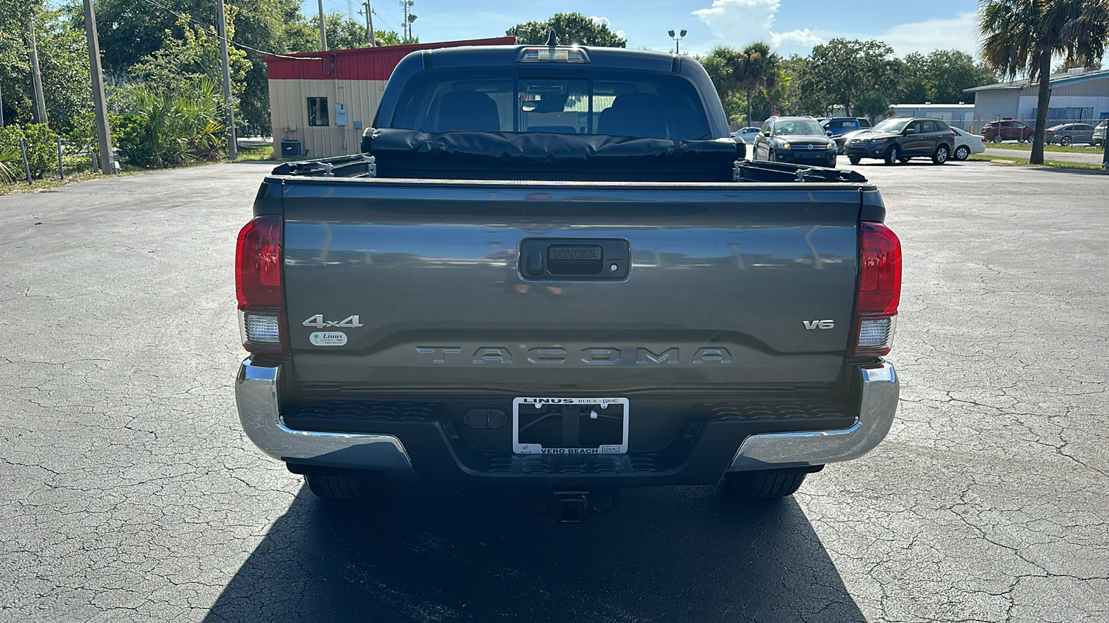 2022 Toyota Tacoma SR5 6