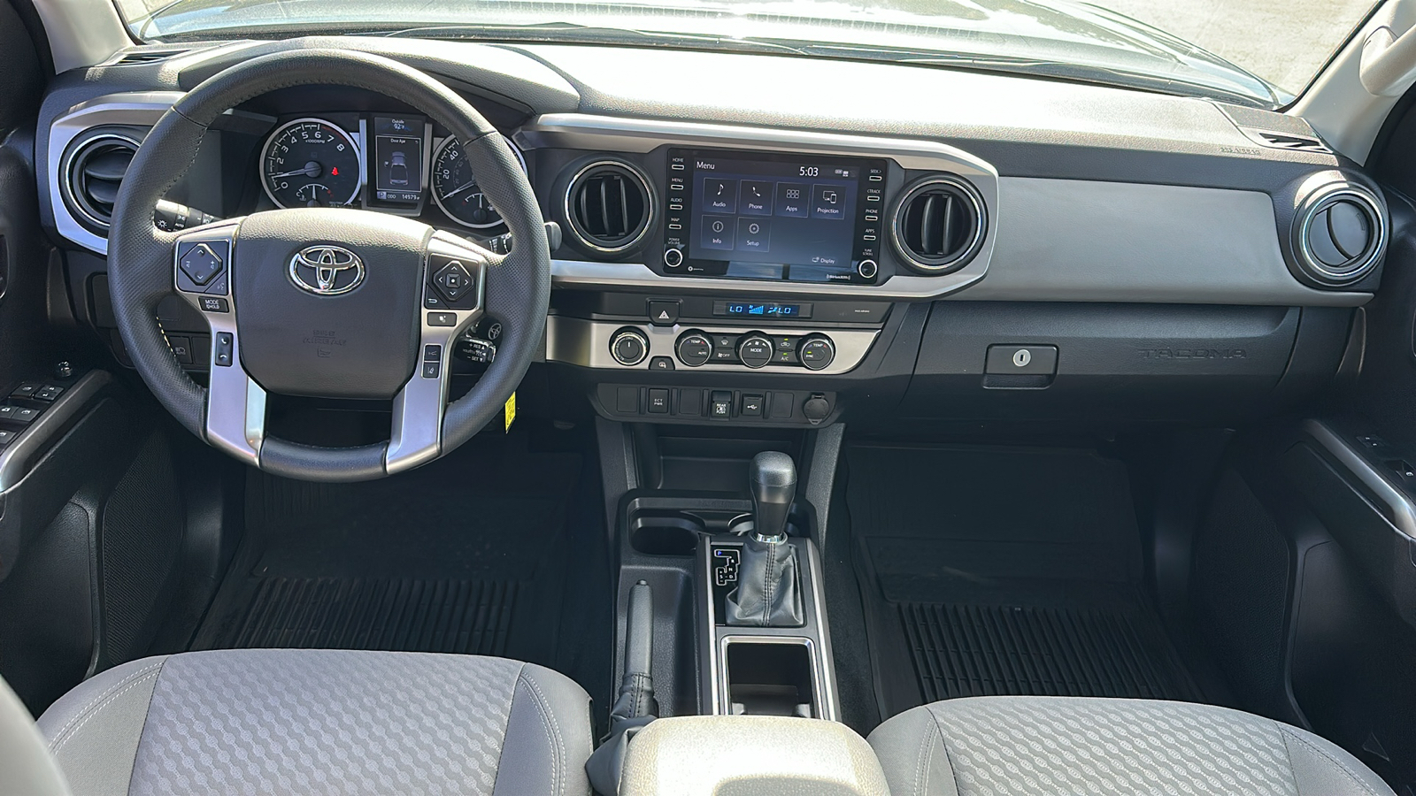 2022 Toyota Tacoma SR5 15