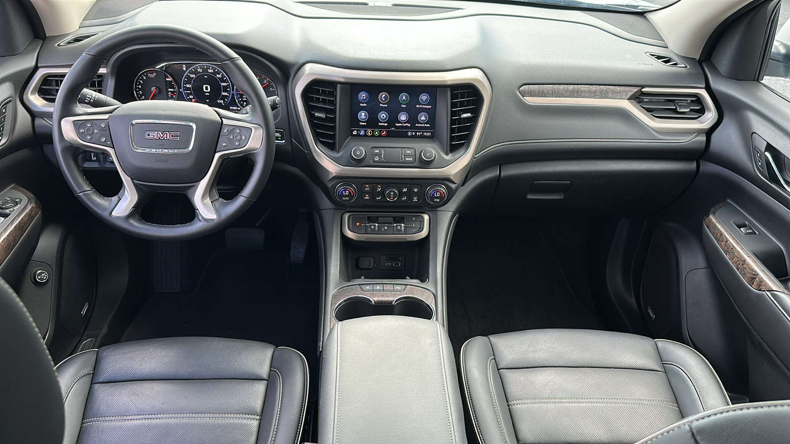 2023 GMC Acadia Denali 12