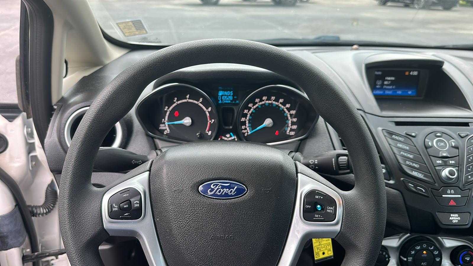 2018 Ford Fiesta SE 18