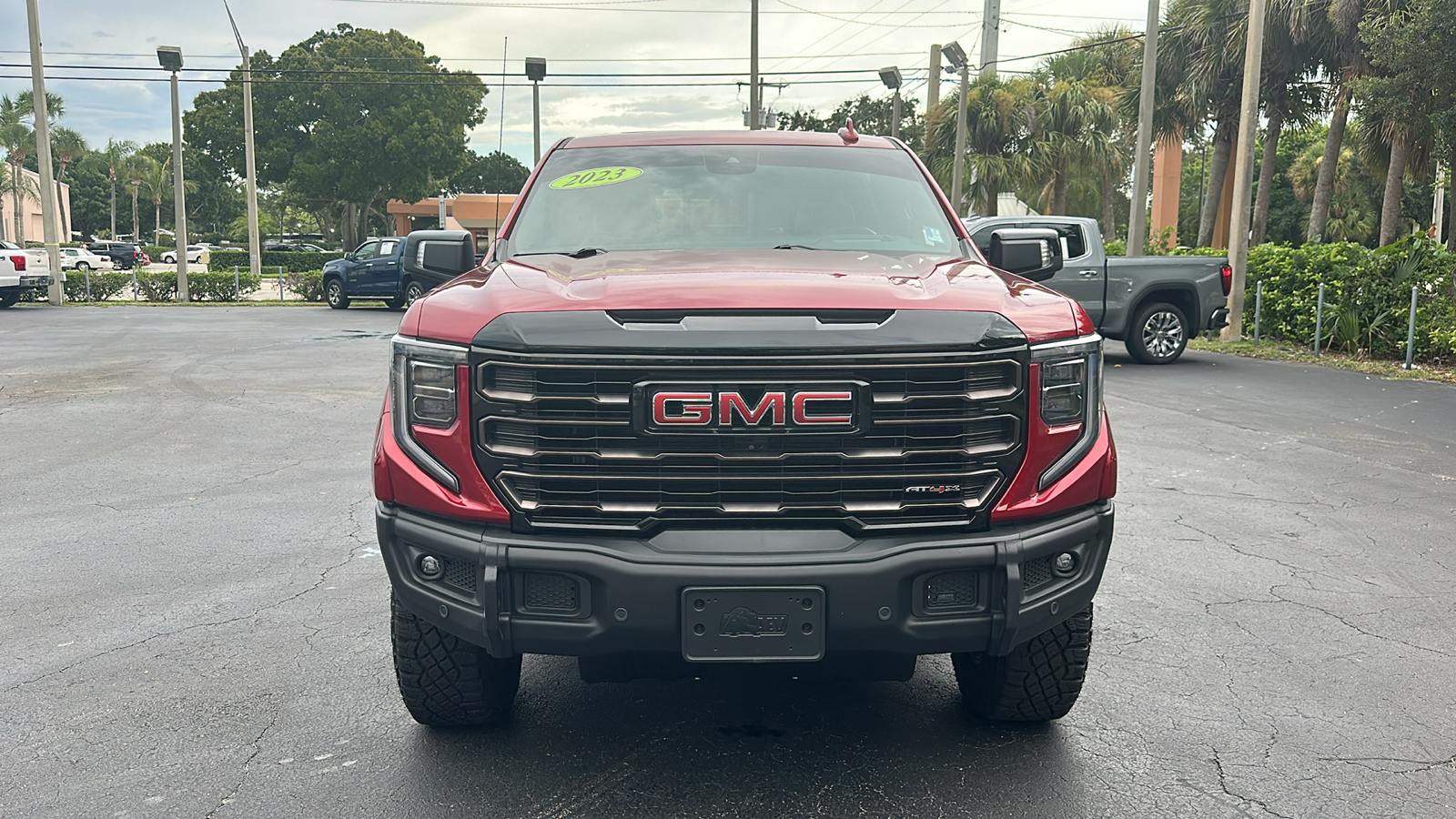 2023 GMC Sierra 1500 AT4X 2