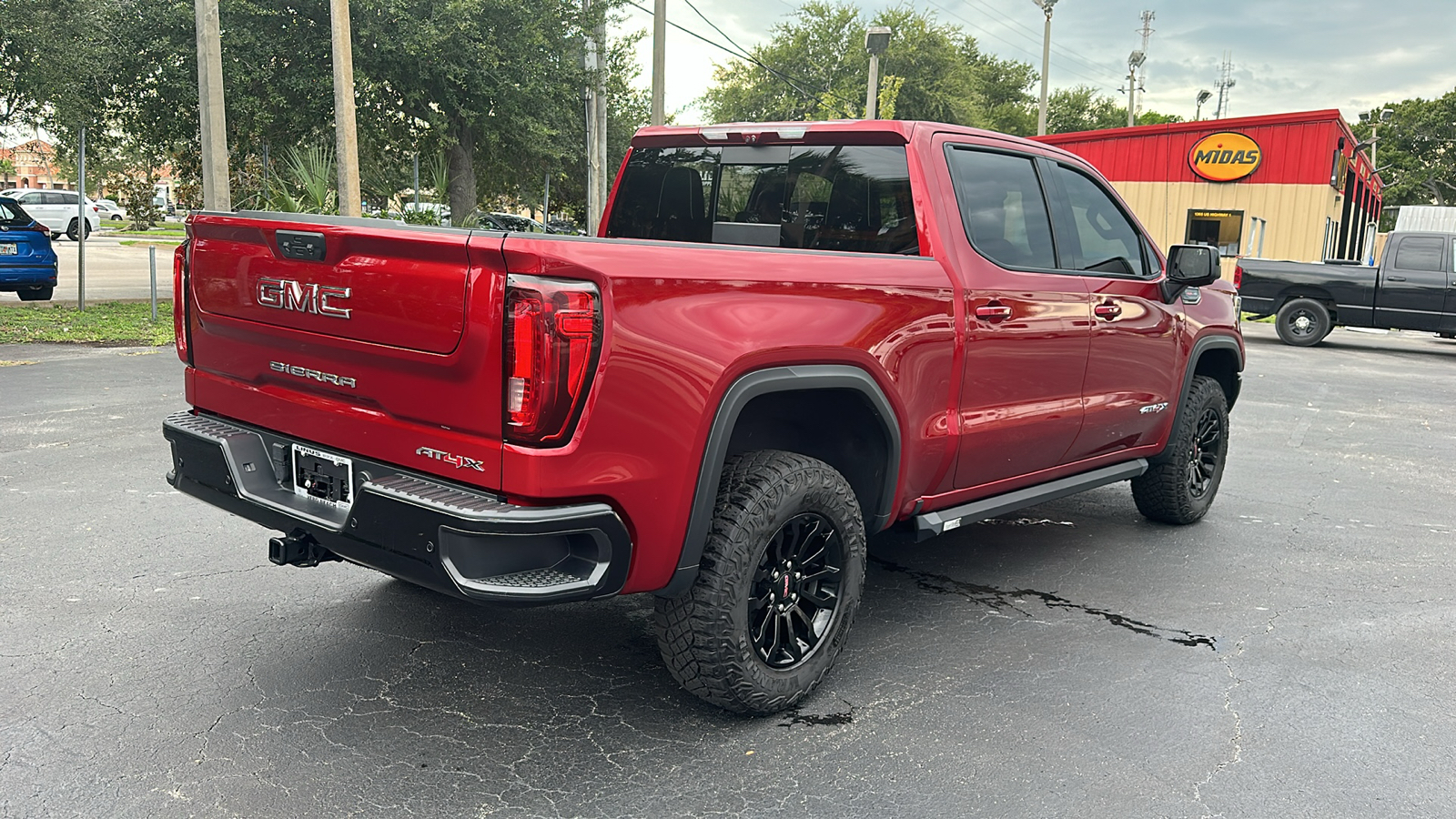 2023 GMC Sierra 1500 AT4X 7