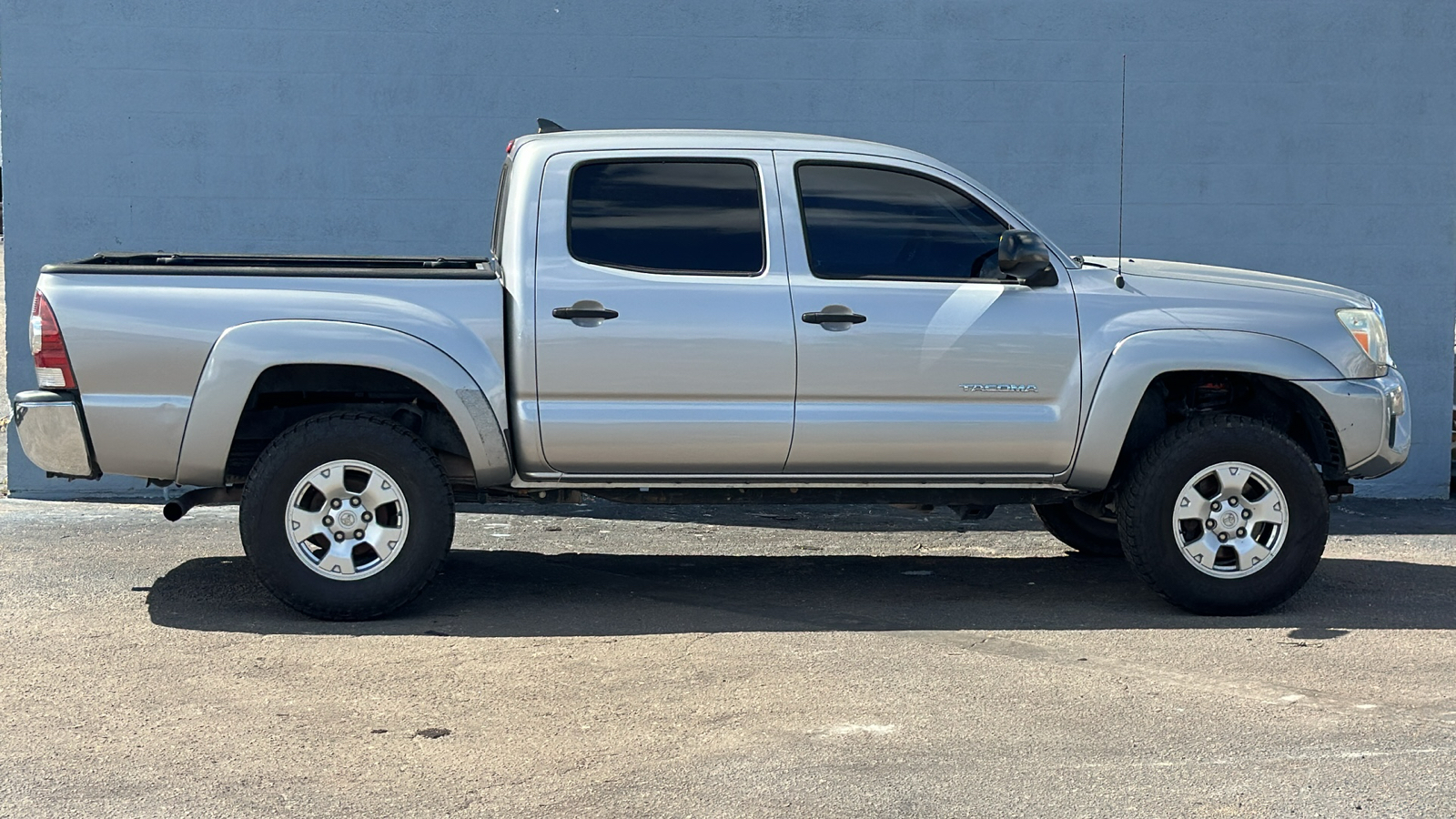 2014 Toyota Tacoma Base 8