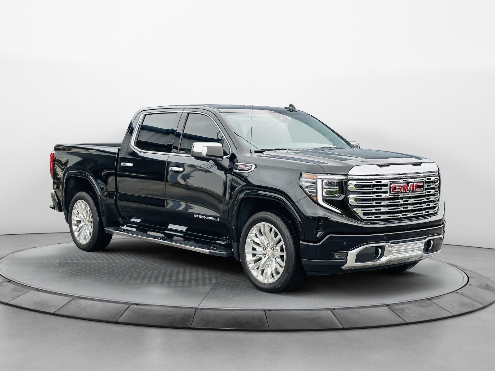 2024 GMC Sierra 1500 Denali 1