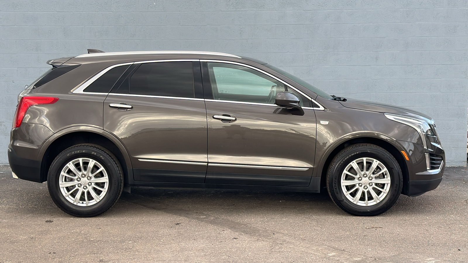 2019 Cadillac XT5 Base 8