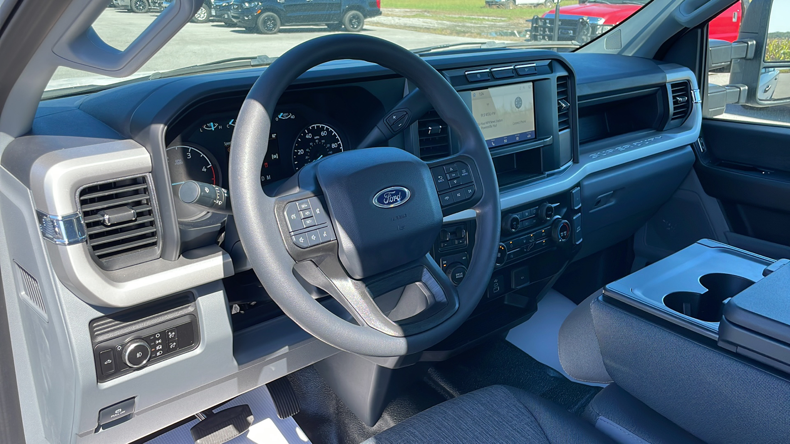 2023 Ford Super Duty F-250 SRW XL 12