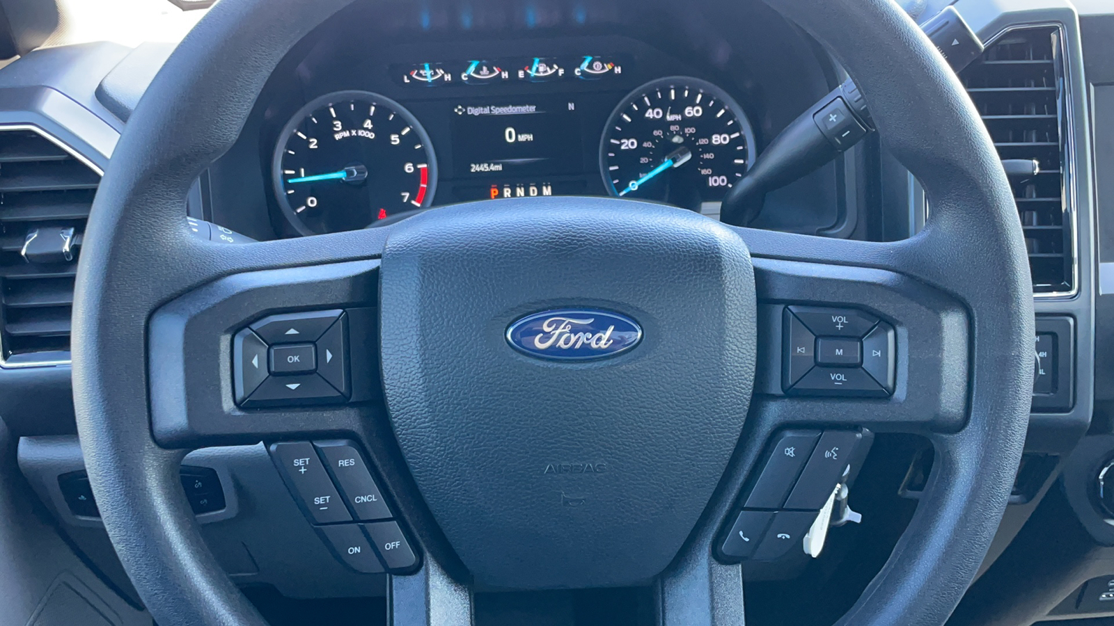 2022 Ford Super Duty F-250 SRW XLT 22