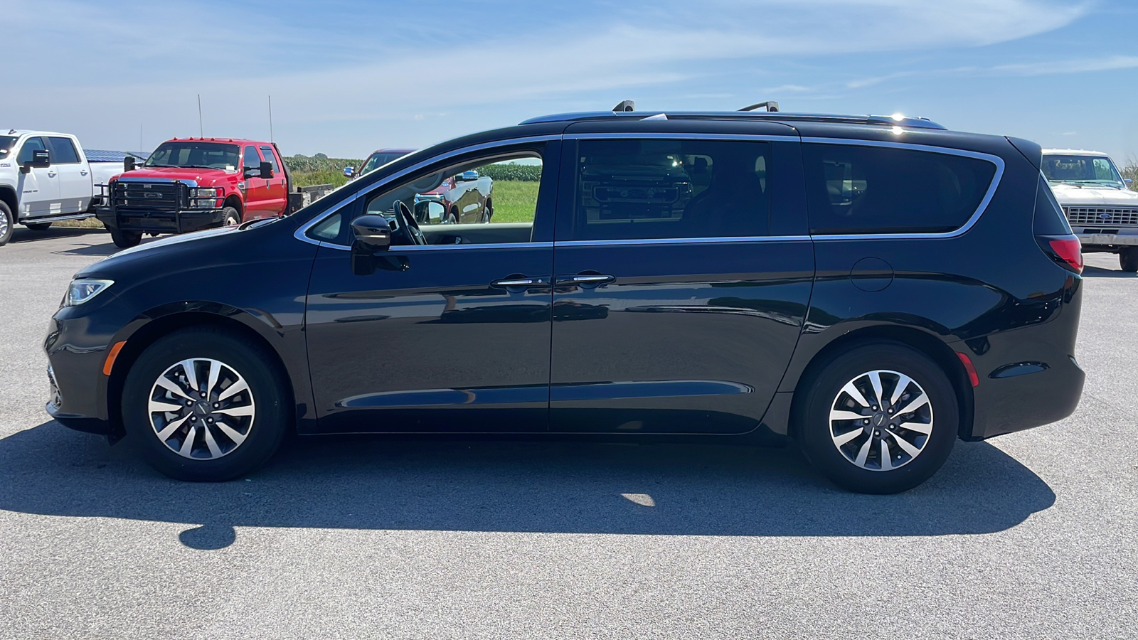 2021 Chrysler Pacifica Touring L 2