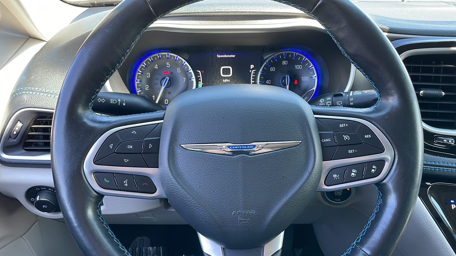 2021 Chrysler Pacifica Touring L 24