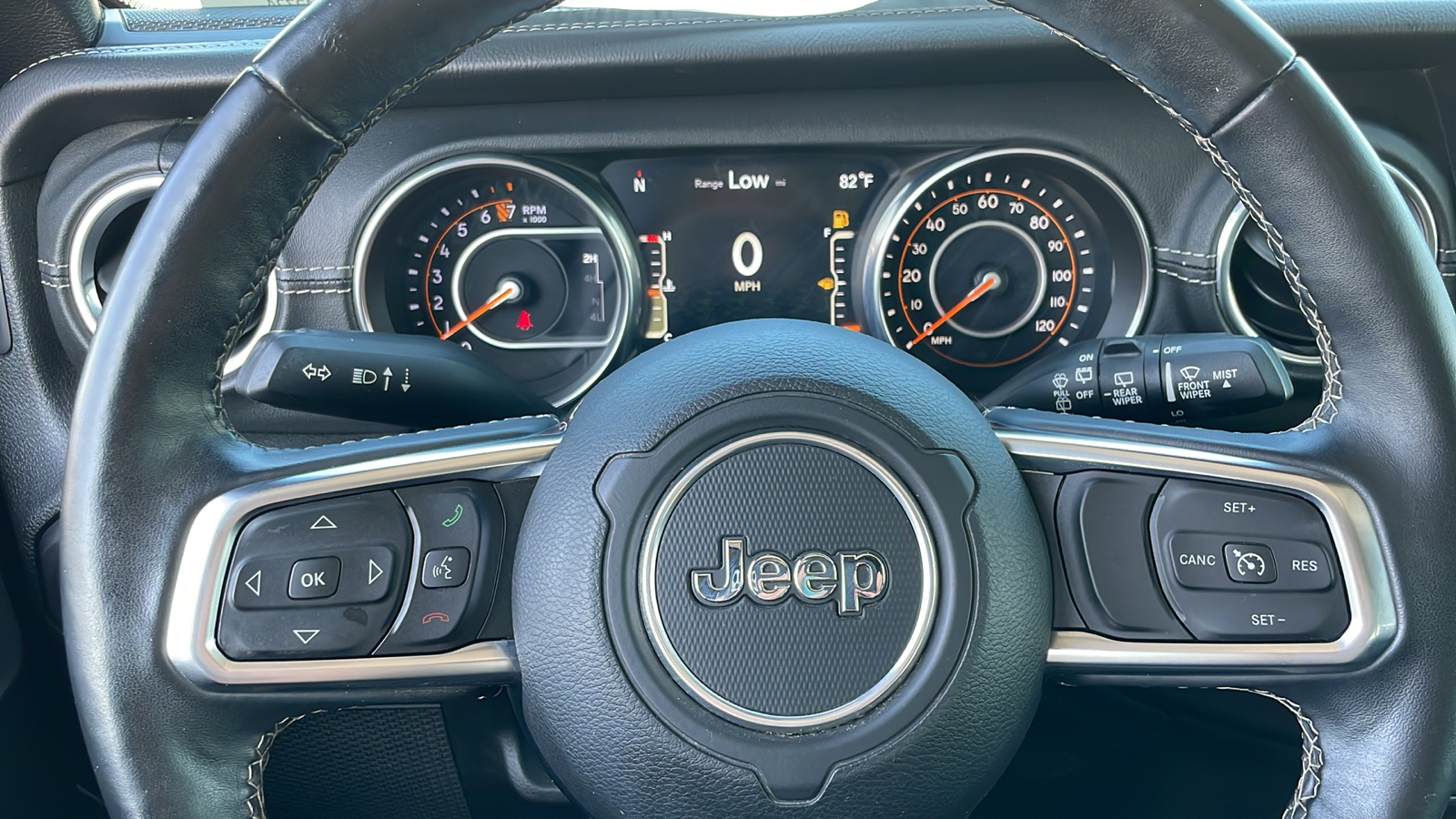 2018 Jeep Wrangler Unlimited Sahara 18