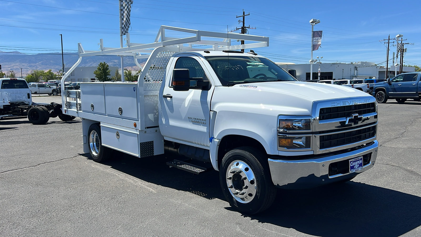 2023 Chevrolet Silverado MD Work Truck 3