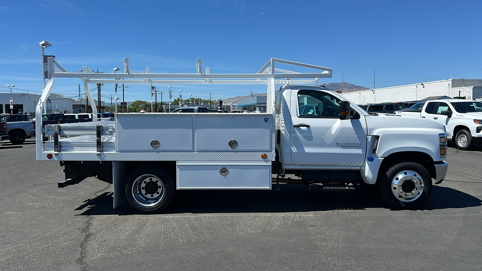 2023 Chevrolet Silverado MD Work Truck 4