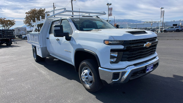 2024 Chevrolet Silverado 3500HD CC Work Truck 3