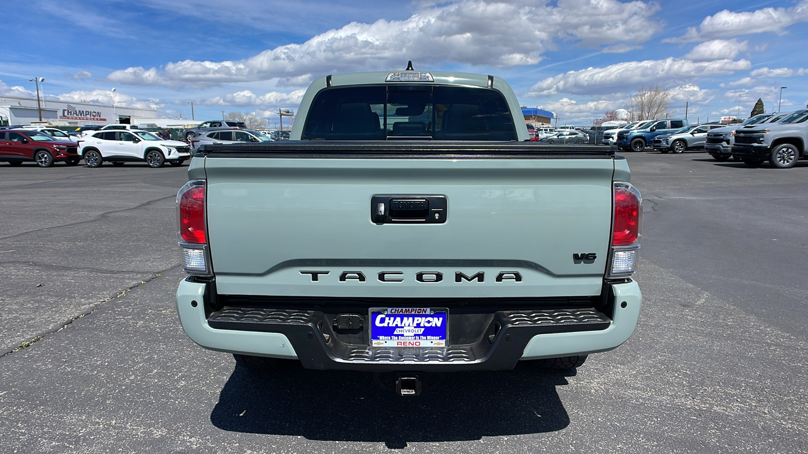 2022 Toyota Tacoma 4WD  6