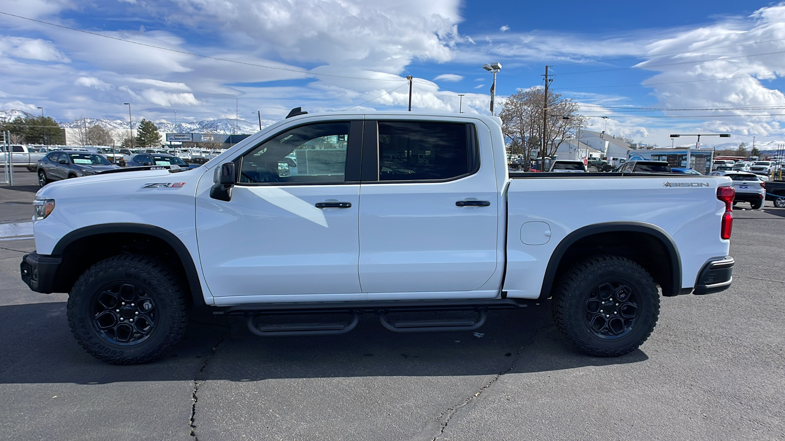 2024 Chevrolet Silverado 1500 ZR2 8