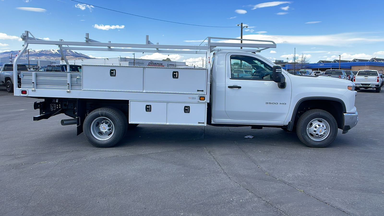 2024 Chevrolet Silverado 3500HD CC Work Truck 4