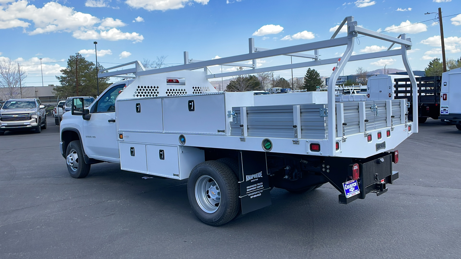 2024 Chevrolet Silverado 3500HD CC Work Truck 8