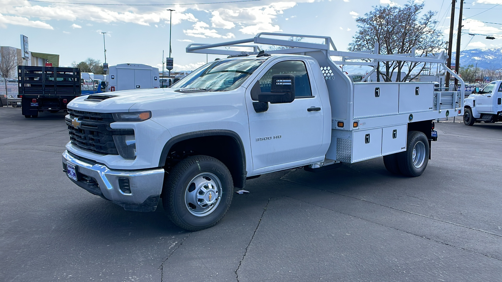 2024 Chevrolet Silverado 3500HD CC Work Truck 10