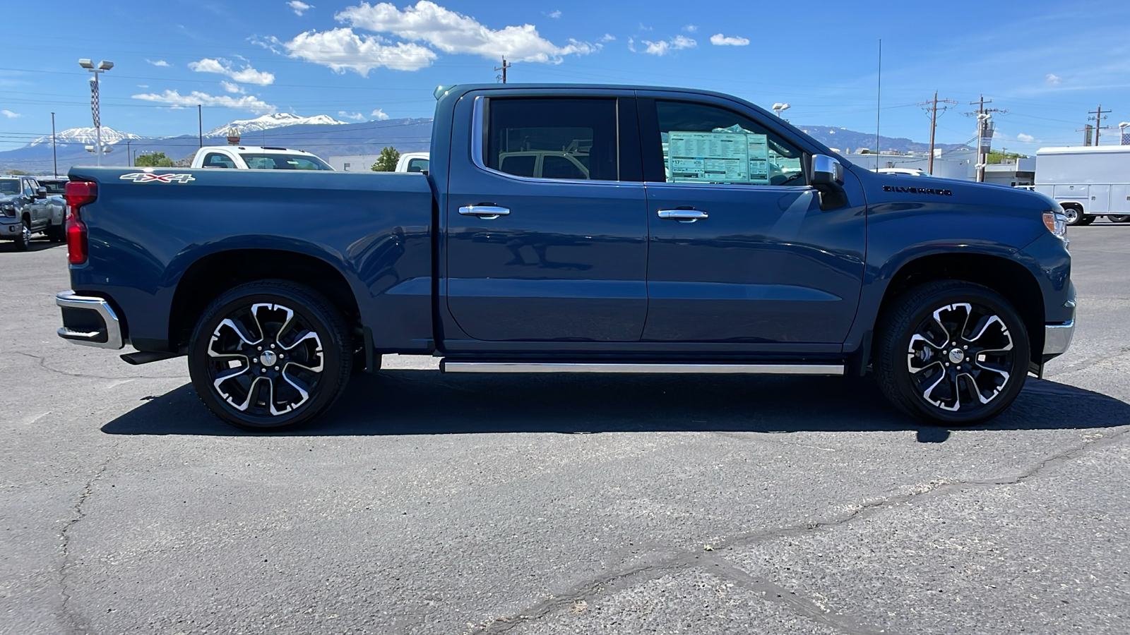 2024 Chevrolet Silverado 1500 LTZ 4