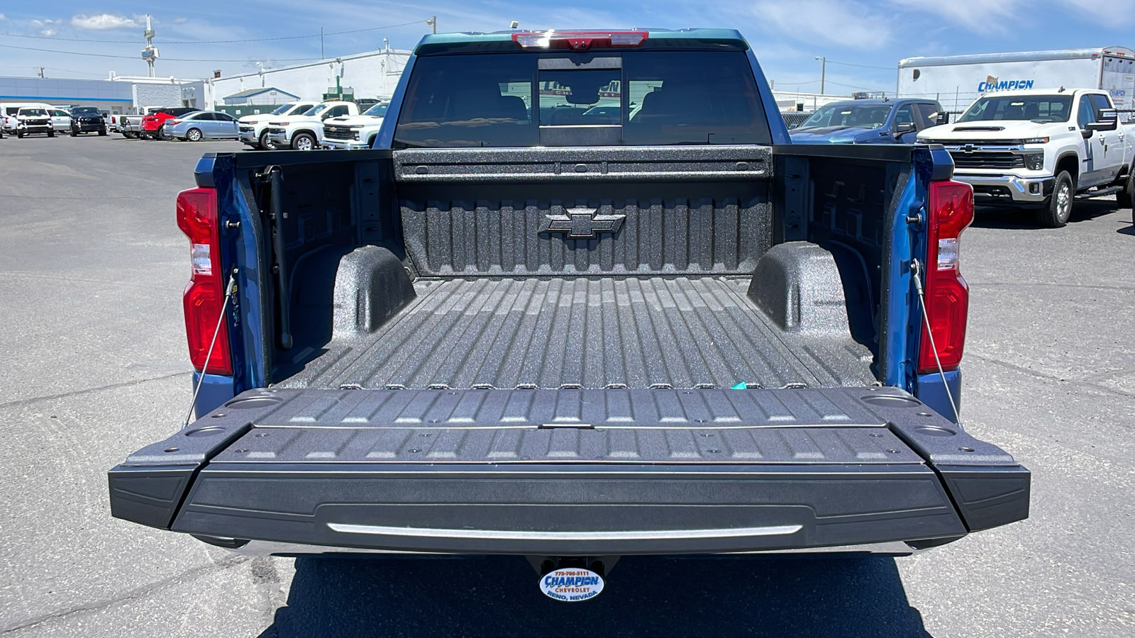 2024 Chevrolet Silverado 1500 LTZ 8