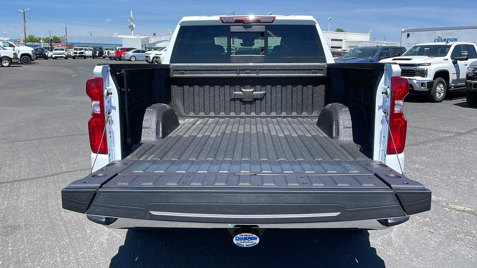 2024 Chevrolet Silverado 1500 LTZ 8