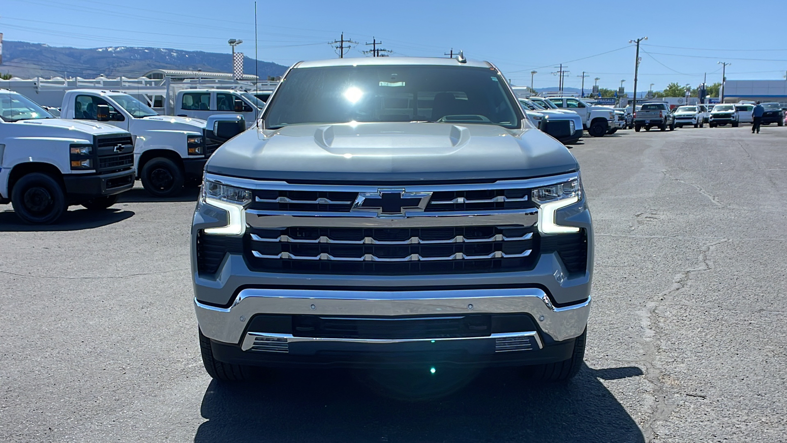 2024 Chevrolet Silverado 1500 LTZ 2