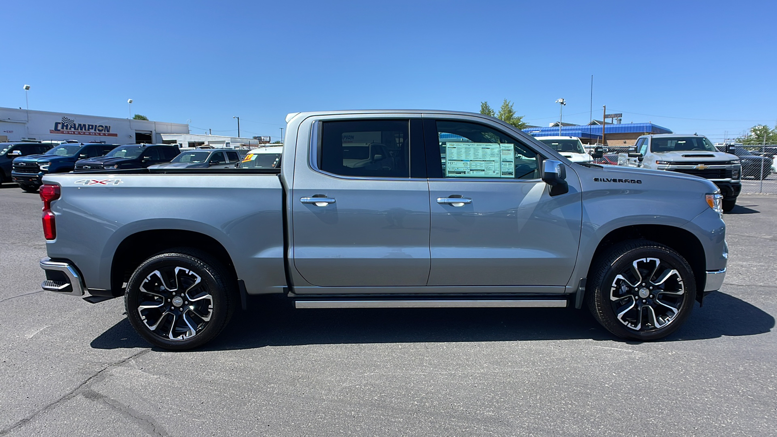 2024 Chevrolet Silverado 1500 LTZ 4