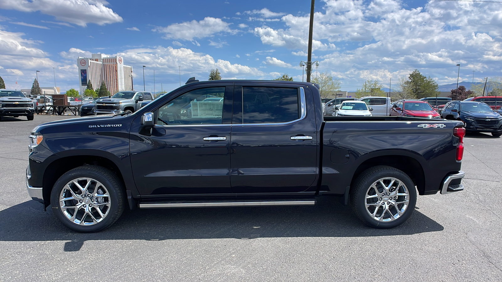 2024 Chevrolet Silverado 1500 LTZ 8