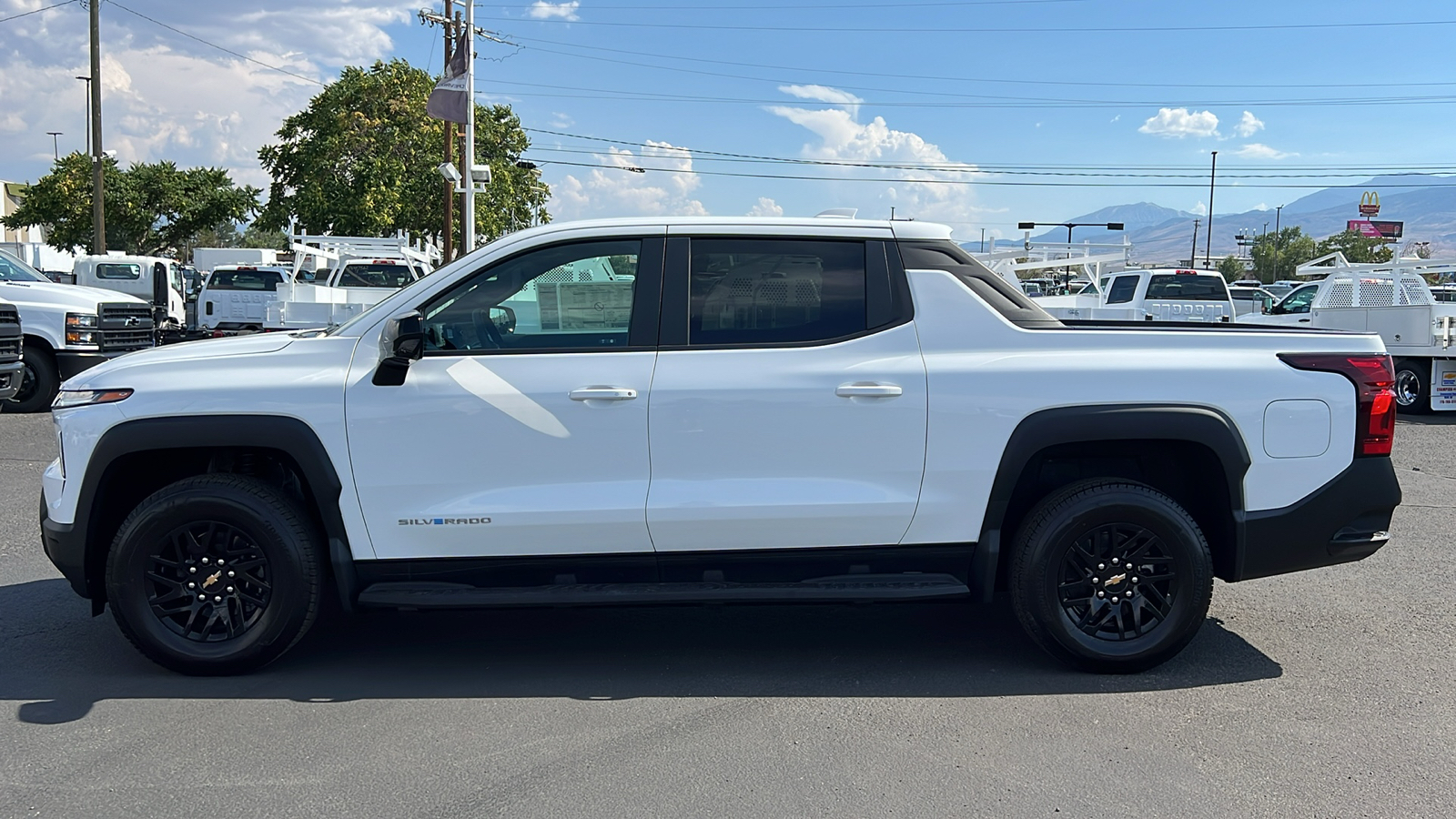 2024 Chevrolet Silverado EV Work Truck 8