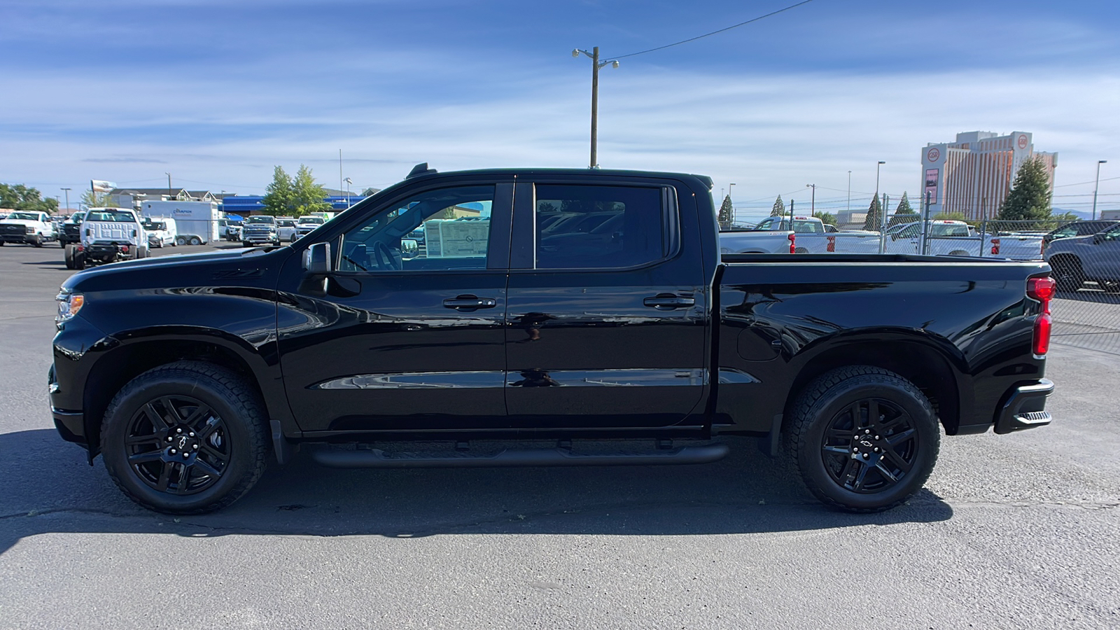 2024 Chevrolet Silverado 1500 RST 8