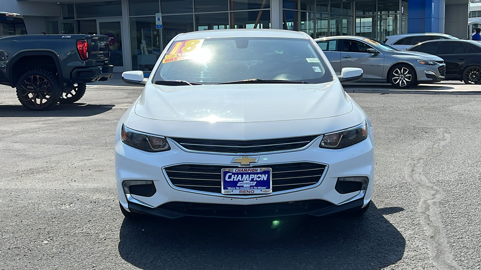 2018 Chevrolet Malibu  2