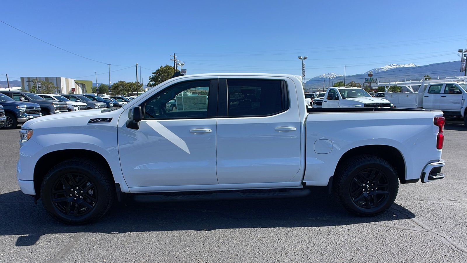 2024 Chevrolet Silverado 1500 RST 8