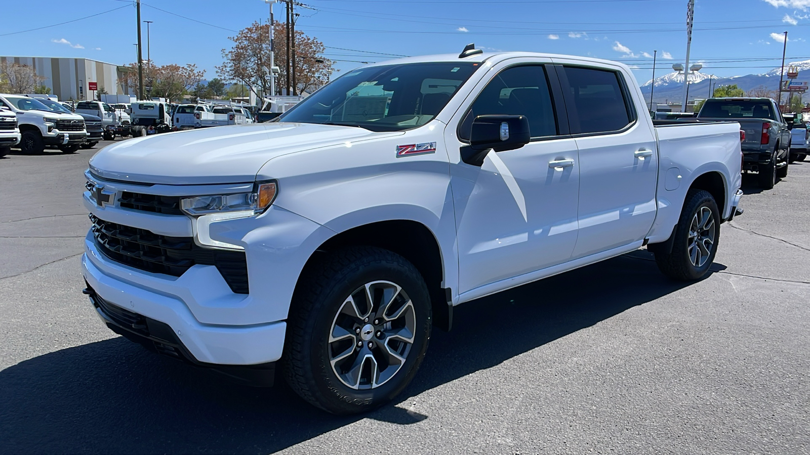 2024 Chevrolet Silverado 1500 RST 13