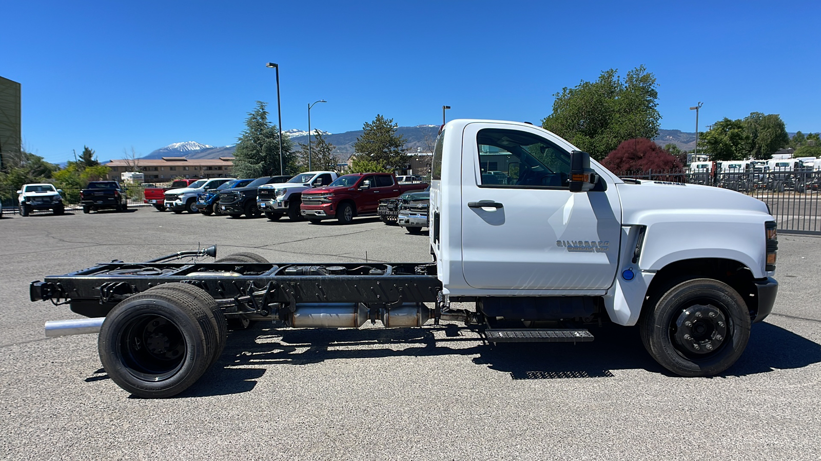 2024 Chevrolet Silverado MD Work Truck 4