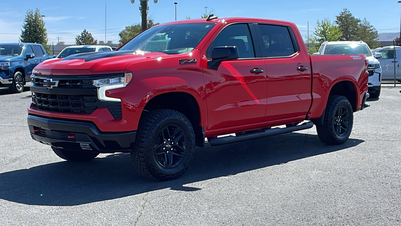 2024 Chevrolet Silverado 1500 LT Trail Boss 1