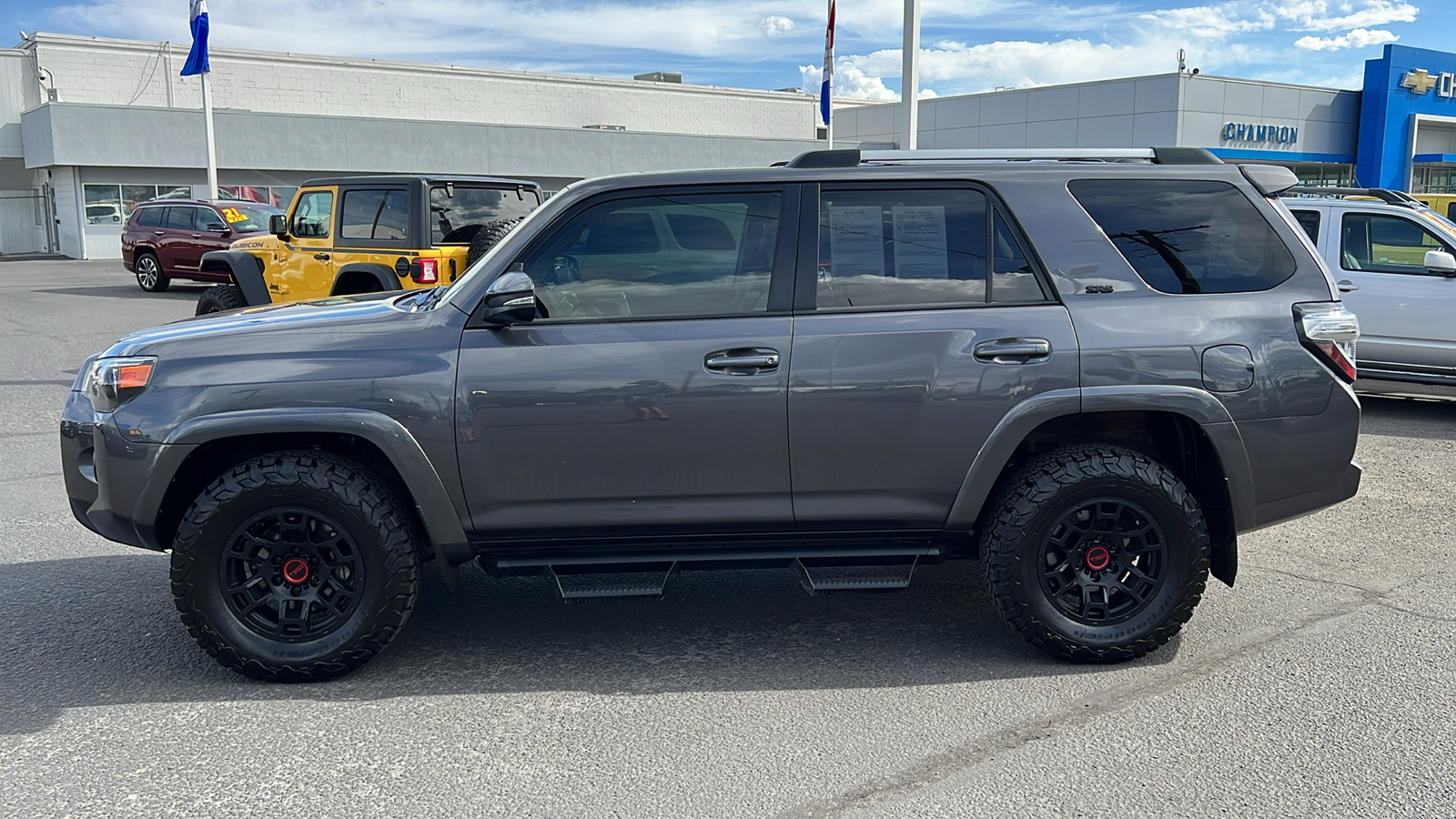 2022 Toyota 4Runner SR5 Premium 8