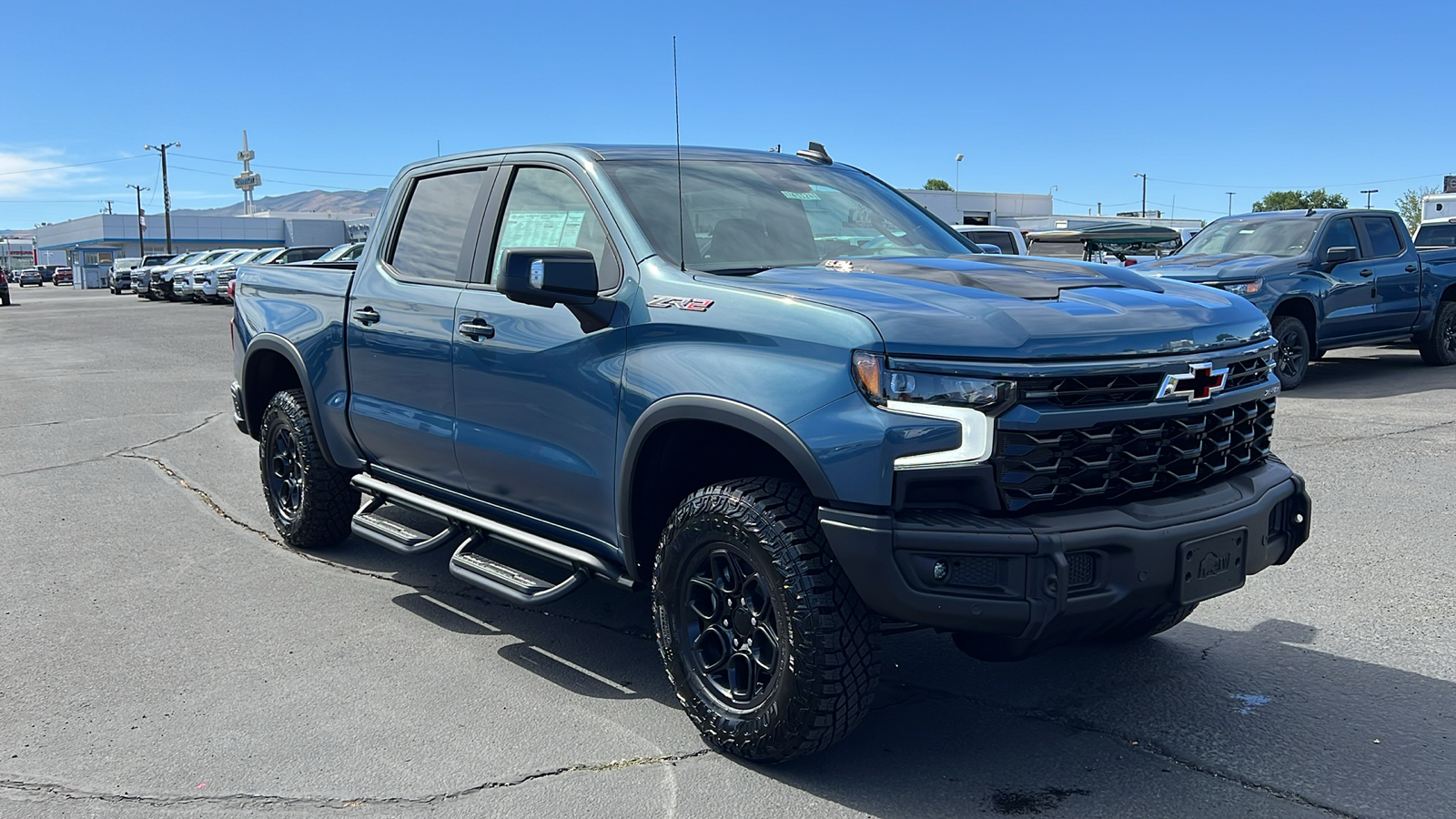 2024 Chevrolet Silverado 1500 ZR2 3