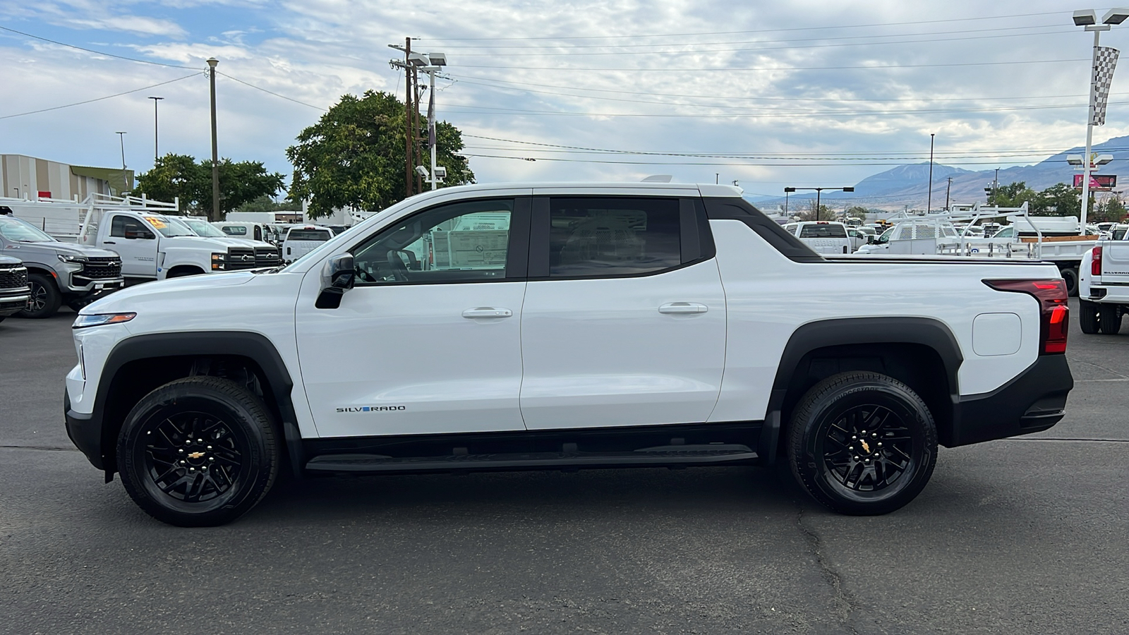 2024 Chevrolet Silverado EV Work Truck 8