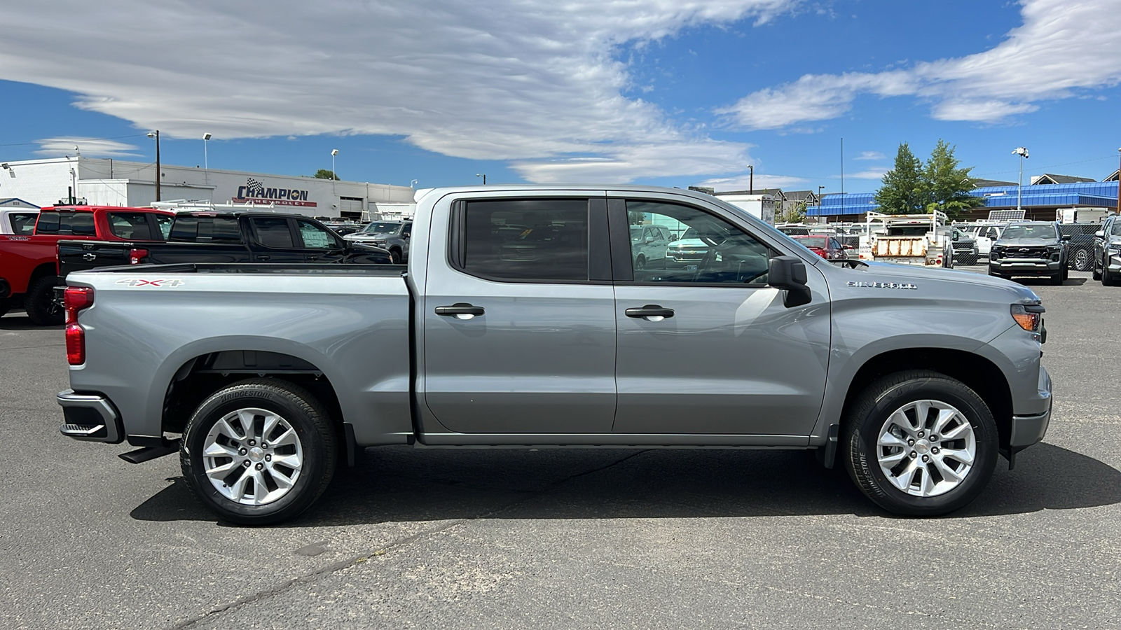 2024 Chevrolet Silverado 1500 Custom 4