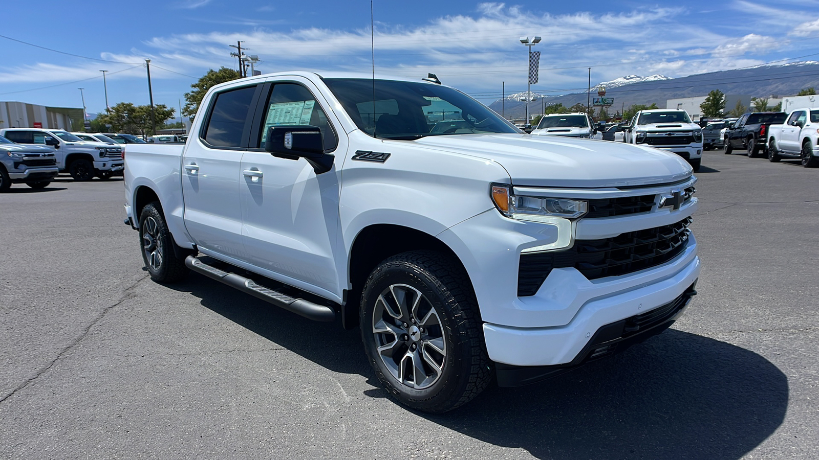 2024 Chevrolet Silverado 1500 RST 3