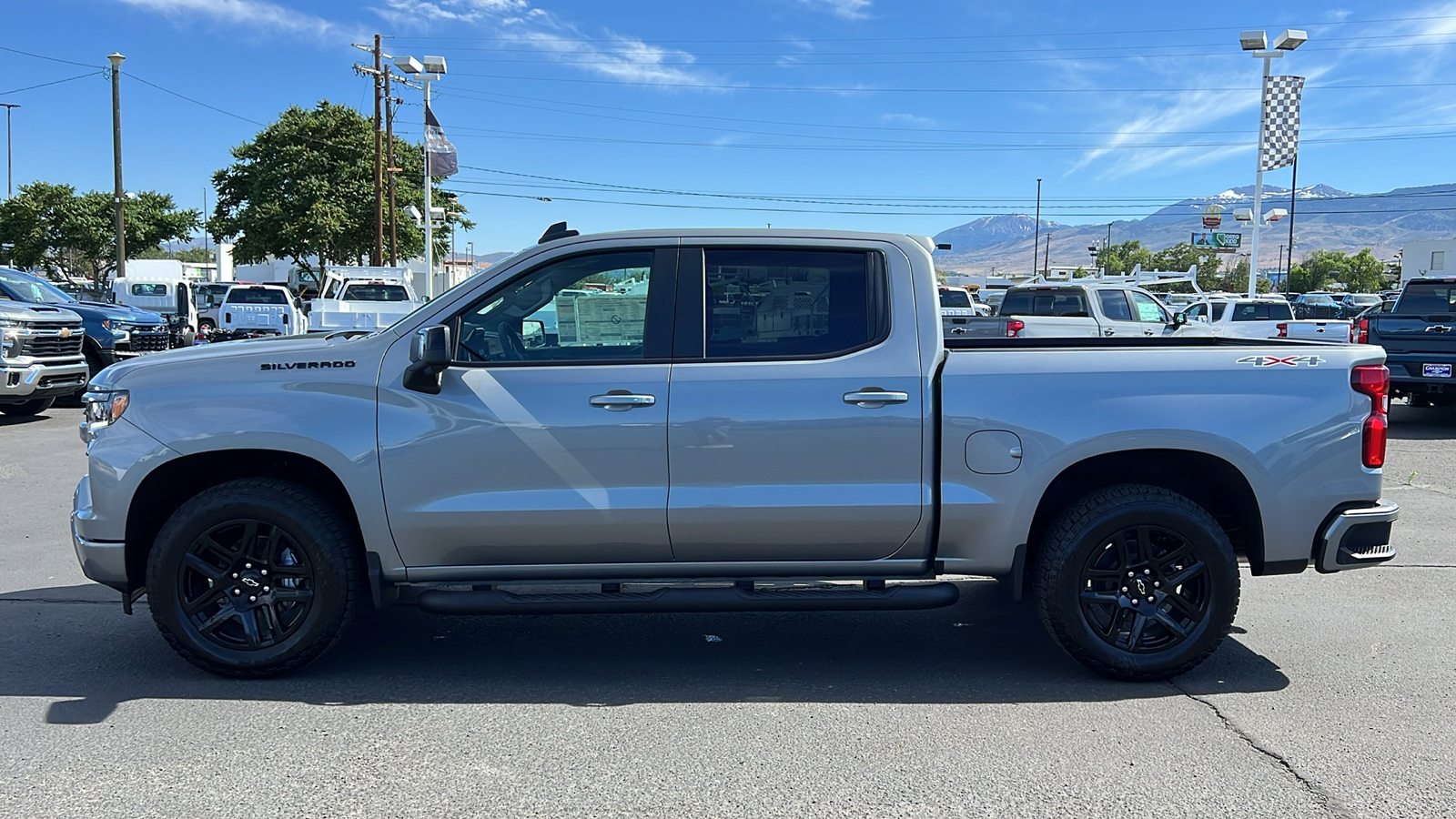 2024 Chevrolet Silverado 1500 RST 8