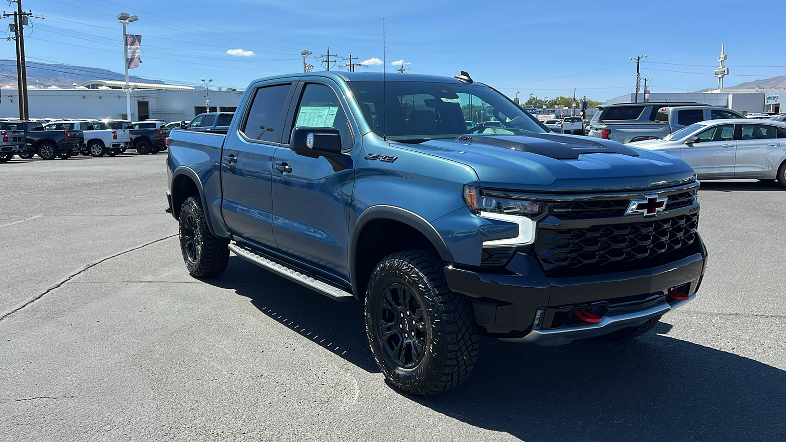 2024 Chevrolet Silverado 1500 ZR2 3