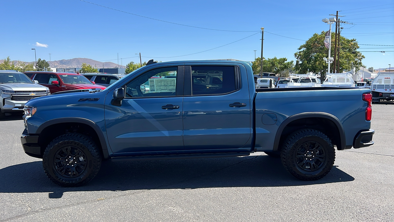 2024 Chevrolet Silverado 1500 ZR2 8