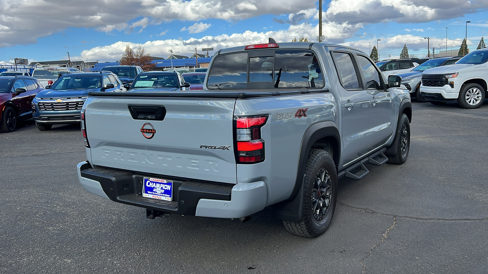 2022 Nissan Frontier PRO-4X 5